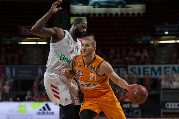 响争冠节奏 响争冠节奏