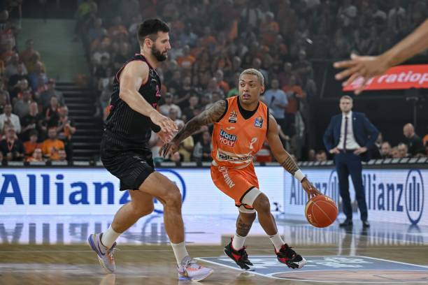 间不足而受 间不足而受